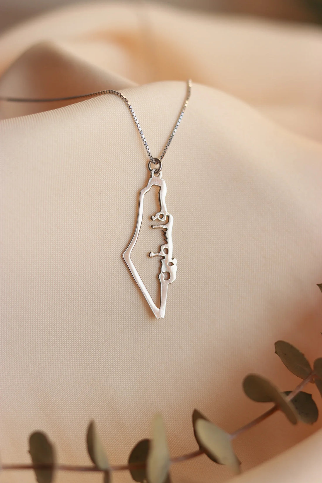 TCB necklace: Palestine map with vertical Palestine Arabic word-Silver