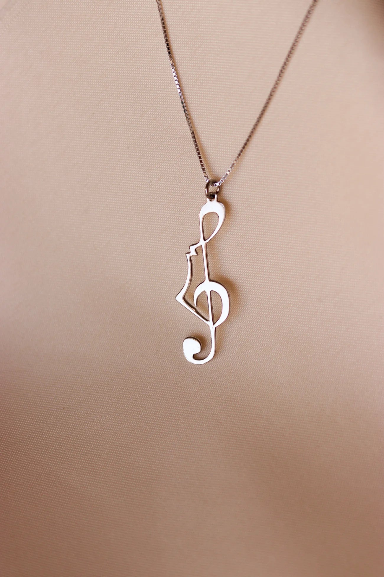 TCB-Necklace(Sol key shaped as the map of Palestine)Silver